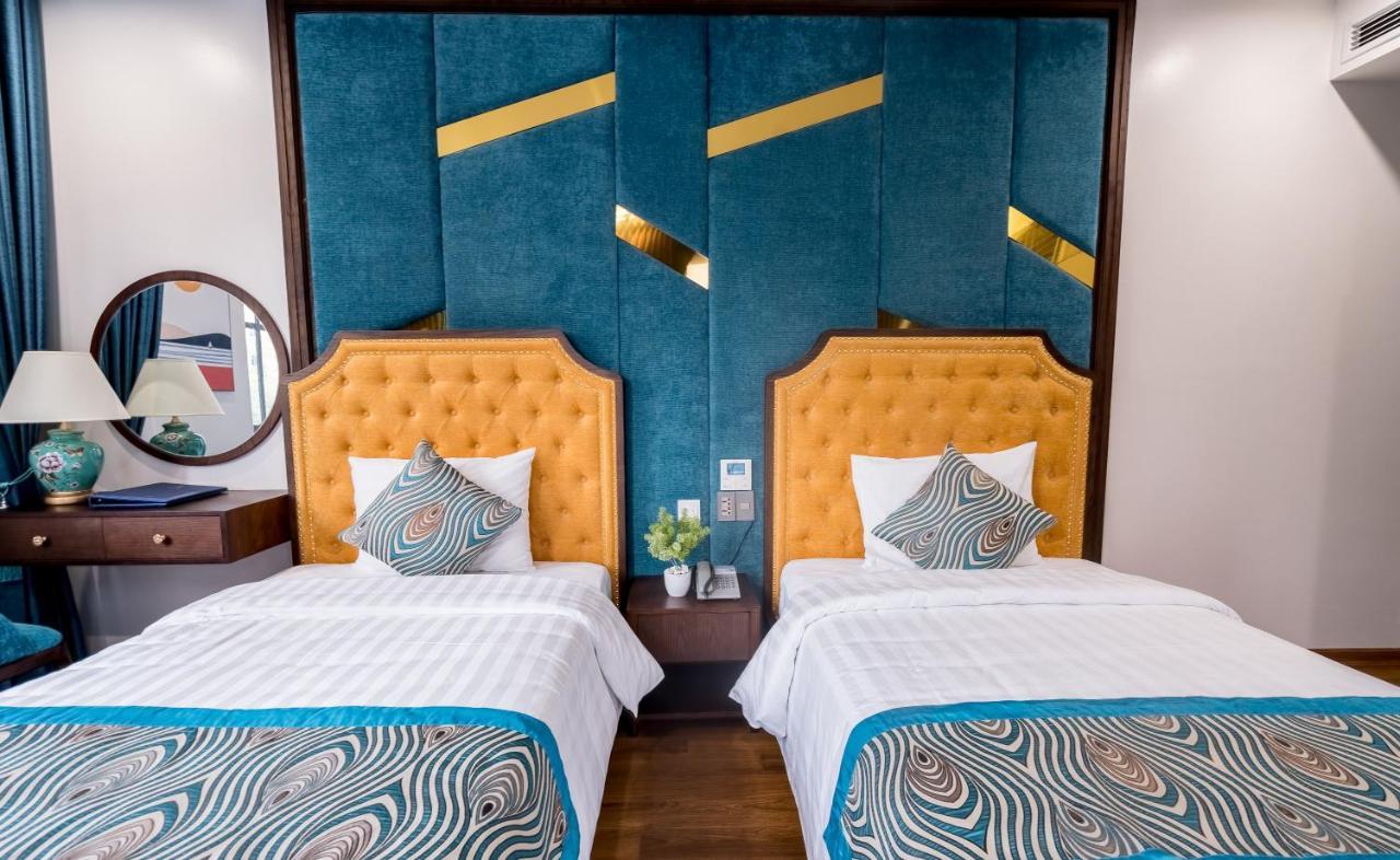 Paris Boutique Hotel Hạ Long Exterior foto